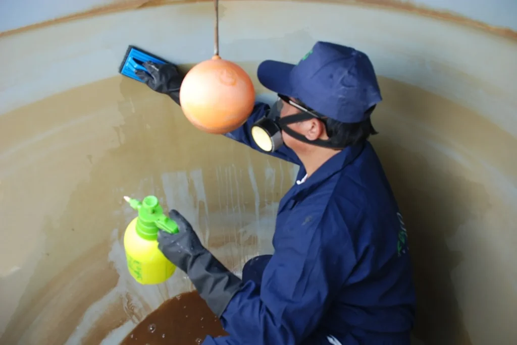 Water Tank Cleaning