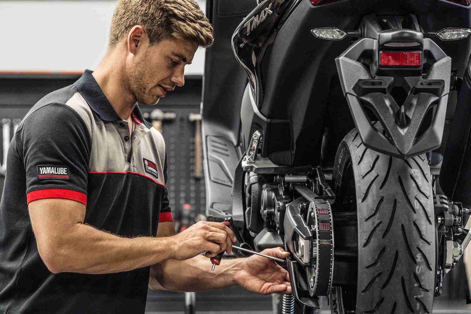 Practical Guide To Become A Spare Parts Dealer