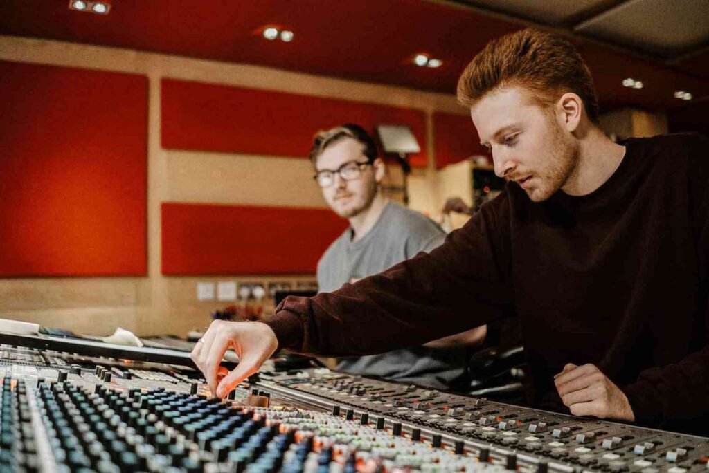 Practical Tips: Cost Of Live Sound Engineering Courses In India