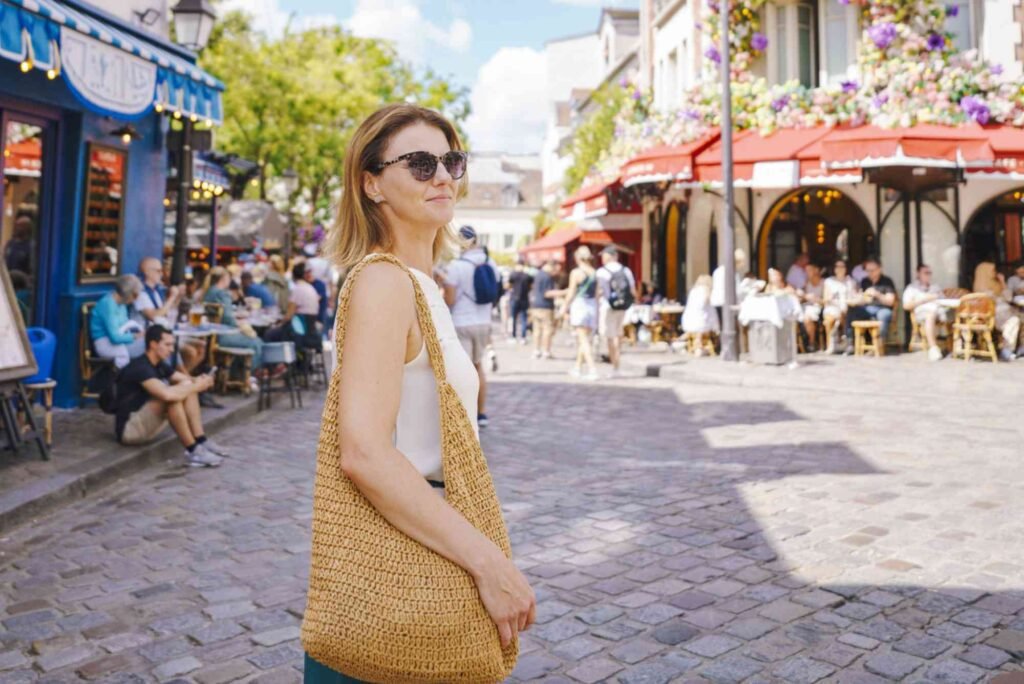 How to Avoid Tourist Traps While Traveling