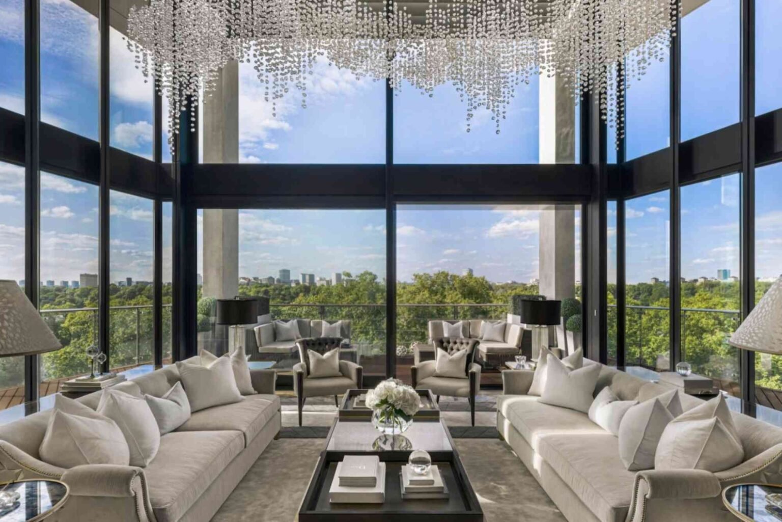 Top Luxury Real Estate Trends 2025