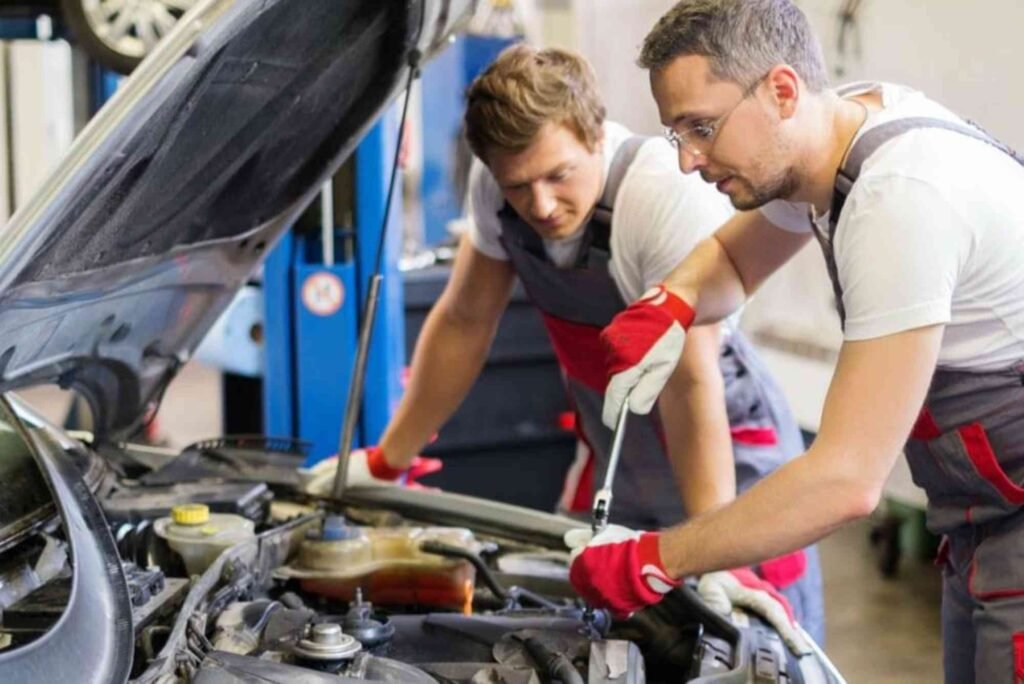 How to Spot Early Automobile Engine Problems